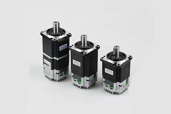 一体化伺服电机对比分体伺服电机优势